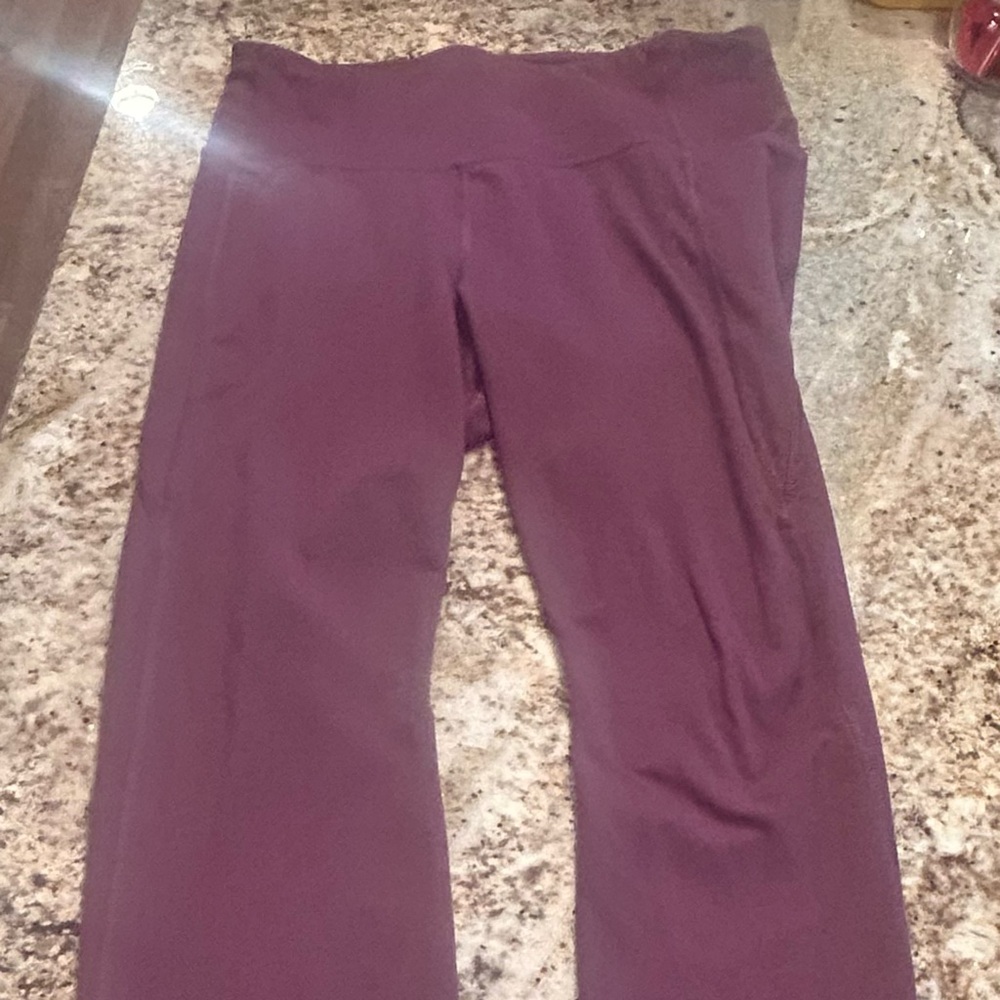 All in Motion Plum Activewear Size XL